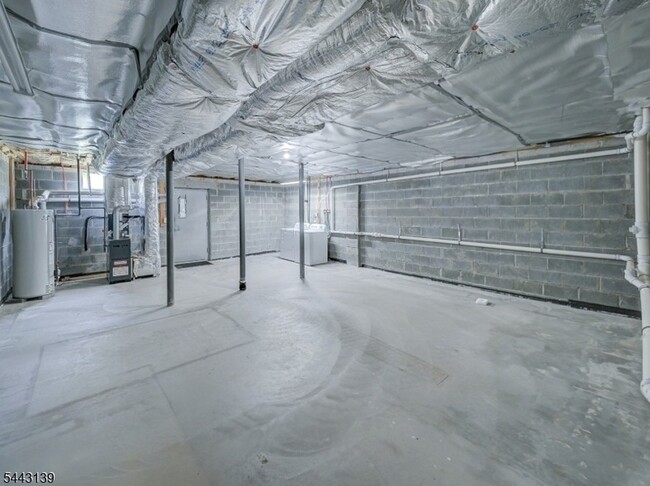 Building Photo - 26 DeCroce Ct