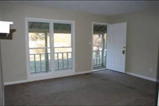 Building Photo - 211 Dover Ct