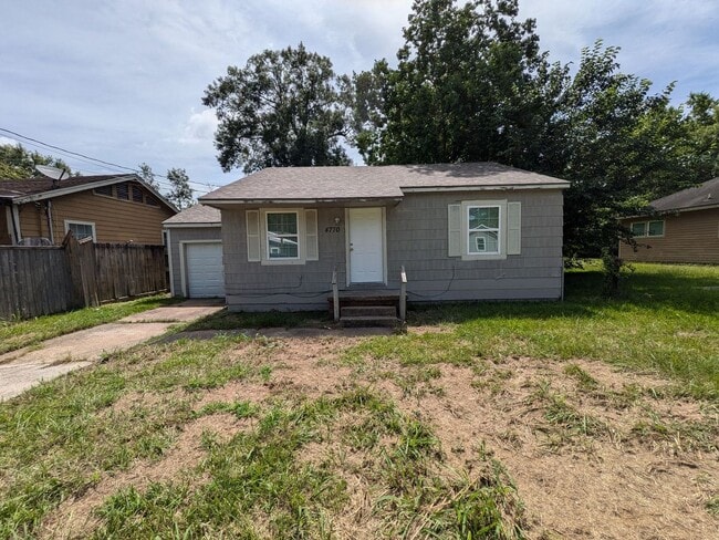 Primary Photo - 4770 Galveston St