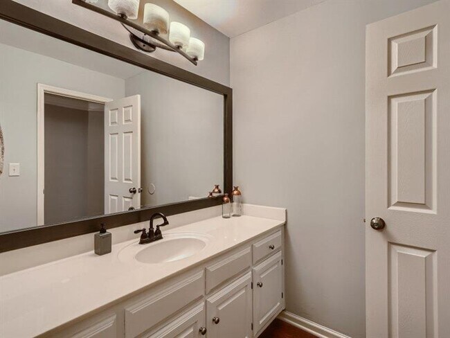 Building Photo - 2575 Wild Iris Ln NE
