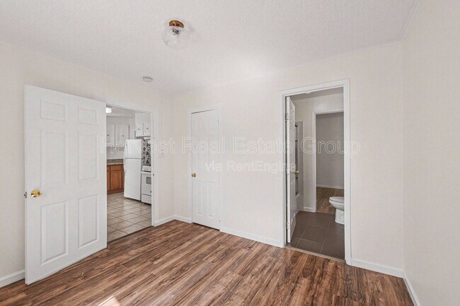 Building Photo - 4160 Masterson St