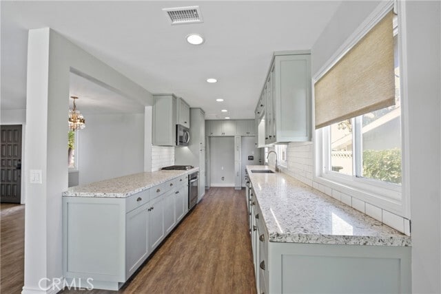 Building Photo - 14769 Tacuba Dr