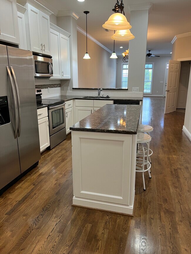 Building Photo - 510 Bowerwood Cir