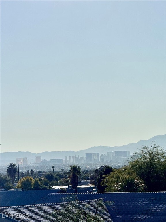 Building Photo - 6201 E Lake Mead Blvd