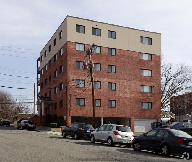 Building Photo - Lee Heights Apartments