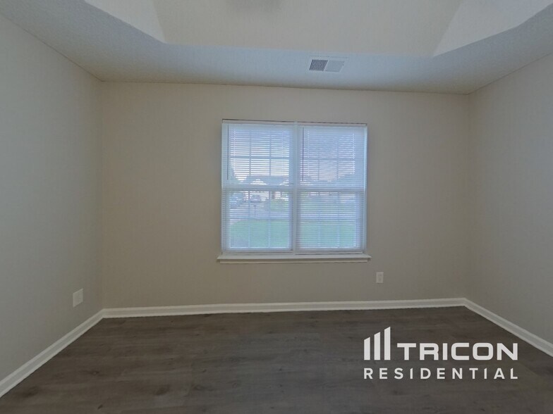 Building Photo - 9923 Austin Samuel Pl