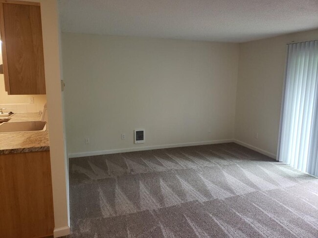 Building Photo - 29925 SW Montebello Dr