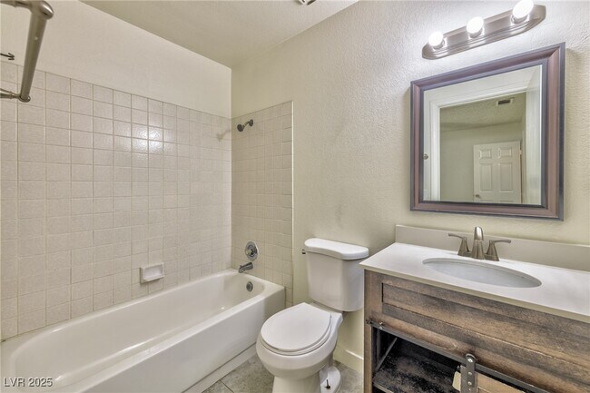 Building Photo - 221 N Lamb Blvd