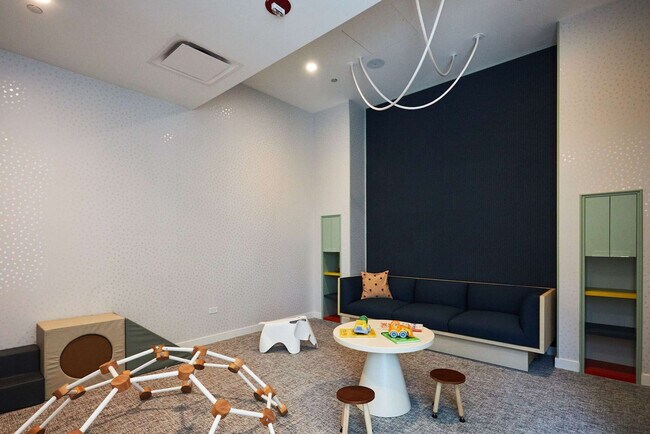 Building Photo - 1000 S Michigan Ave