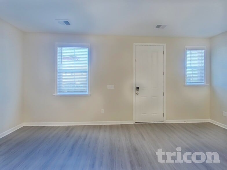 Building Photo - 14 Beautyberry St