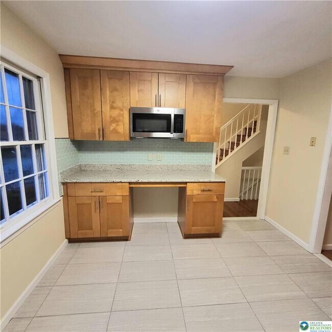 Building Photo - 1081 Barnside Rd