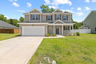Building Photo - $500 off 1st Month's Rent! Convenience to Camp Lejeune!