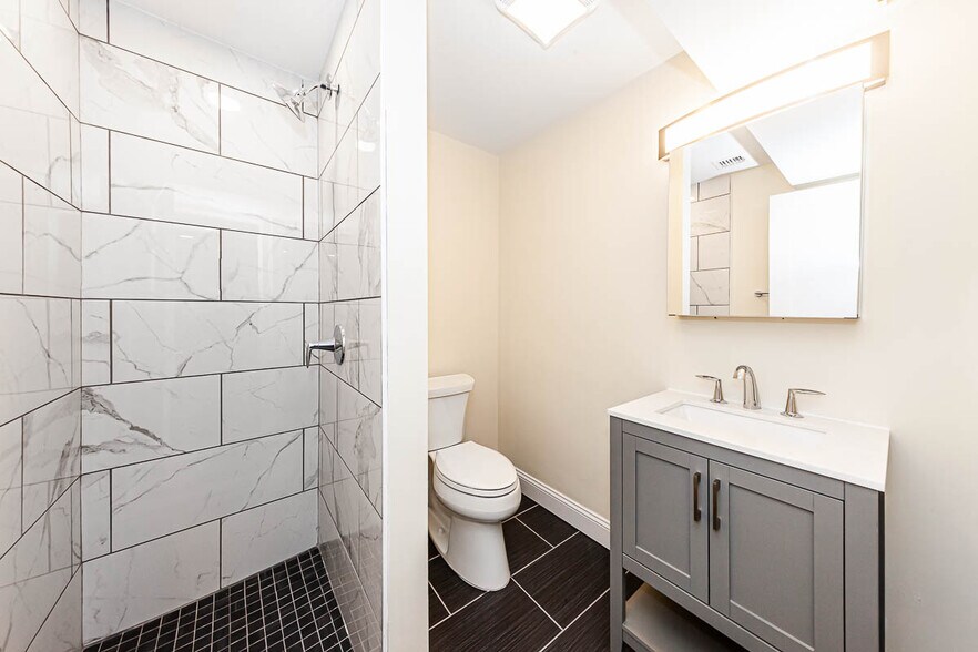 Building Photo - 28 Albion St