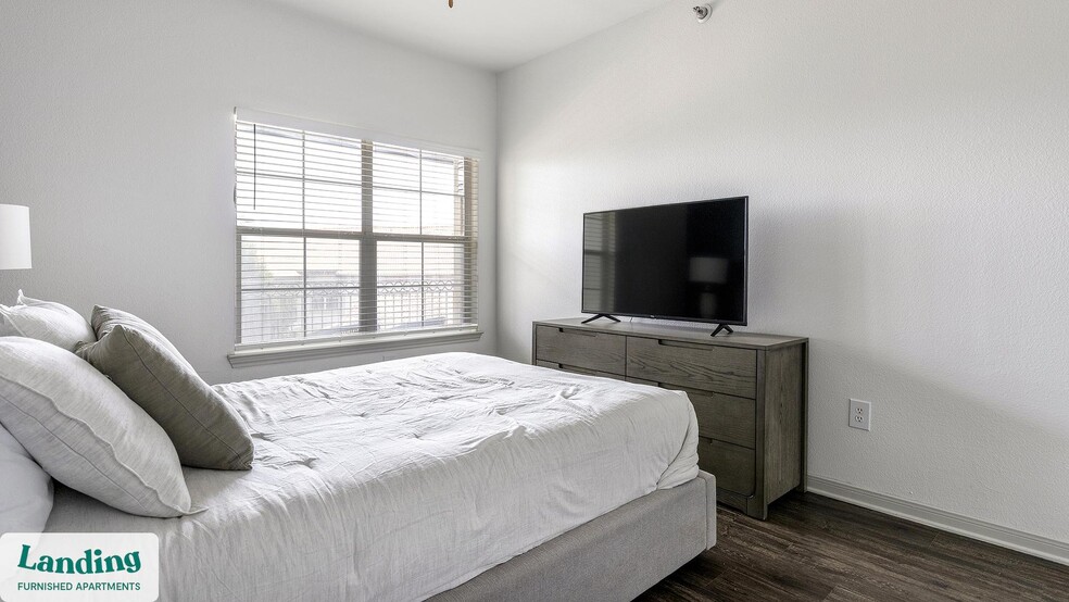 Building Photo - 19275 Stone Oak Pkwy