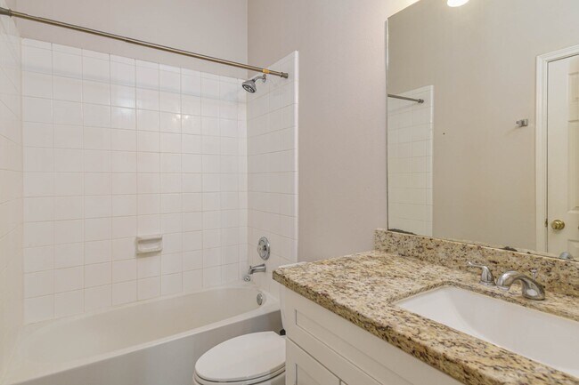 Building Photo - 14214 Silver Glade Ln