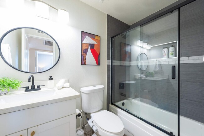 Building Photo - 3502 E Crocus Dr