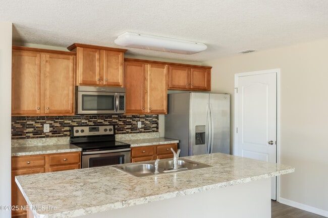Building Photo - 95116 Turnstone Ct