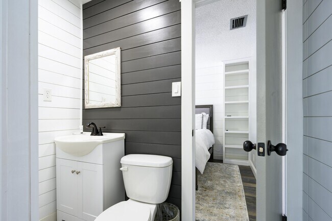Building Photo - 11577 Anhinga Dr
