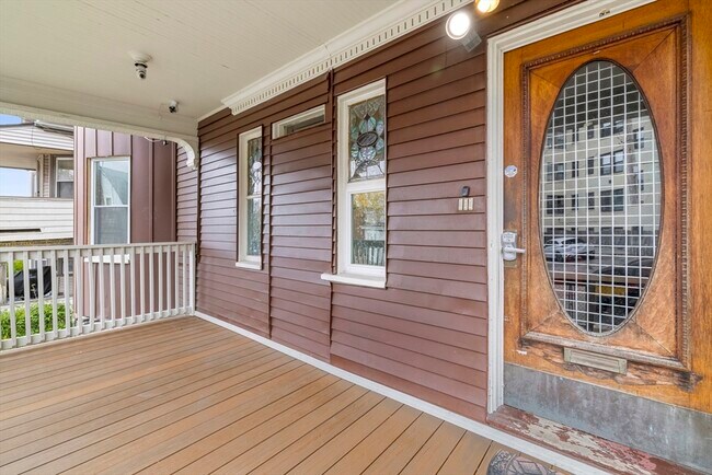 Primary Photo - 27 Brinsley St