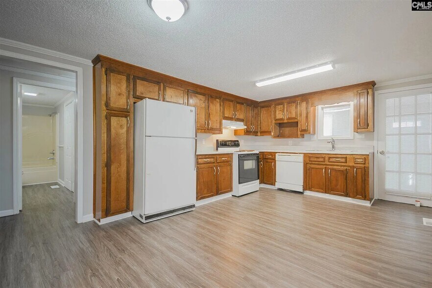 Building Photo - 945 State Rd S-32-1466