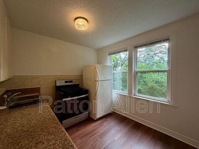 Building Photo - 37 Skyview Pl