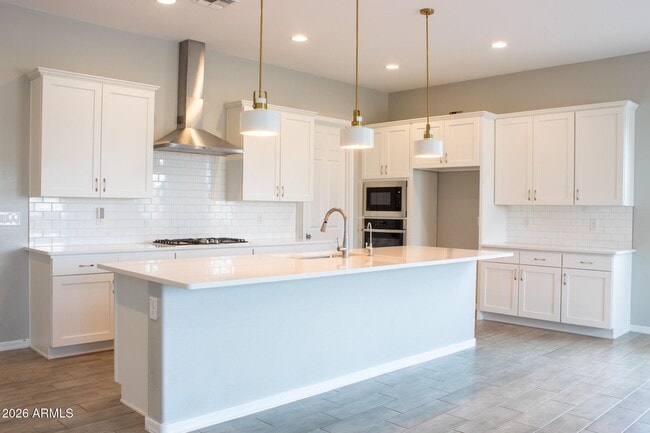Building Photo - 594 S 174th Ave