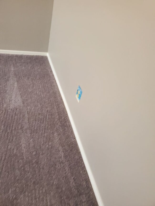 Building Photo - Ready to move in 3b 2b