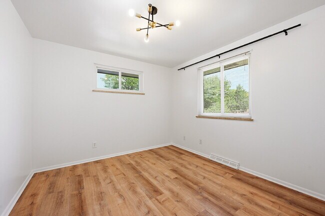 Building Photo - $2,795.95- 4 Bed, 2 Bath Home in Arvada with In-Unit Laundry and Fenced Yard!