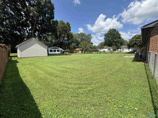 Building Photo - 104 Gann Ave