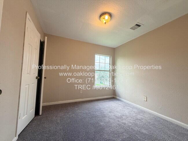 Building Photo - 5408 Groveton St