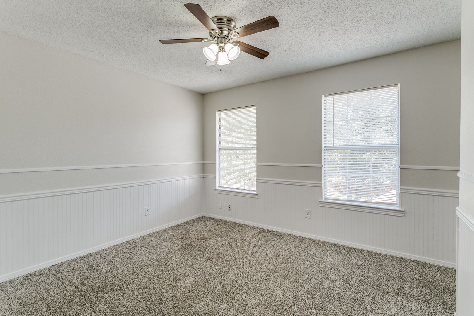 Building Photo - 5504 Big Bend Dr
