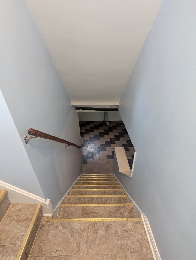 Stairs to basement - 18407 Lennane