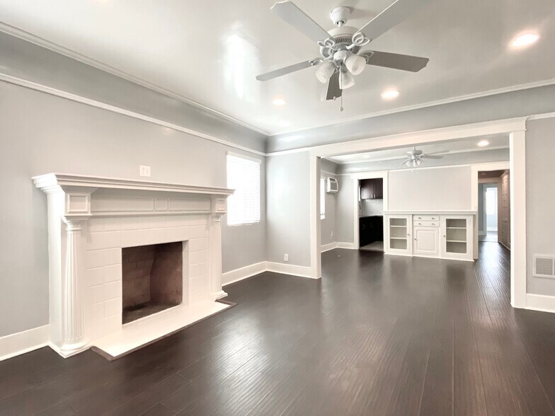 Building Photo - 1329 5th Ave