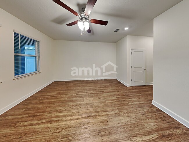 Building Photo - 4719 Reisswood Loop