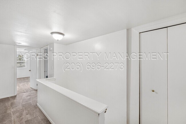 Building Photo - 2034 E 34th St