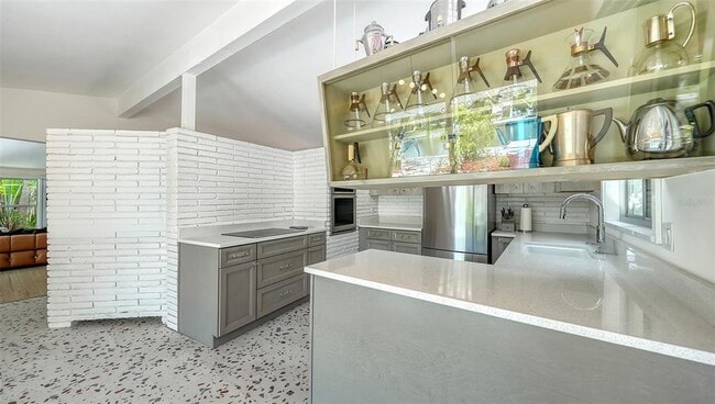 Building Photo - 4830 Higel Ave