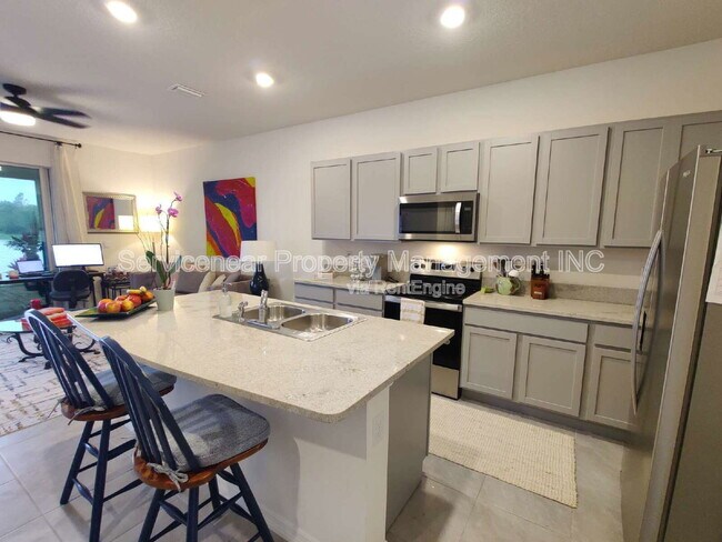 Building Photo - 32988 Major Oak Dr
