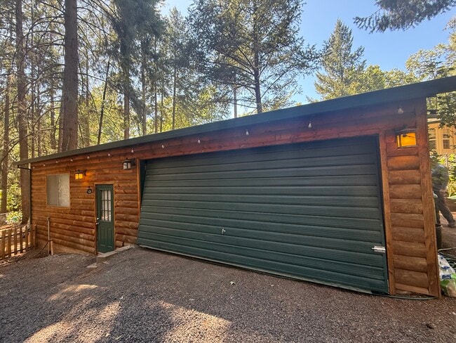 Building Photo - 6072 Guilford Cir