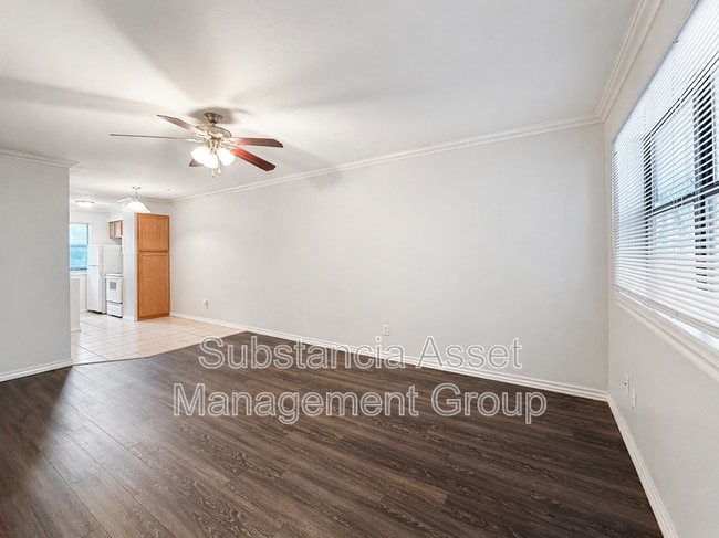 Building Photo - 1429 NW 24th St