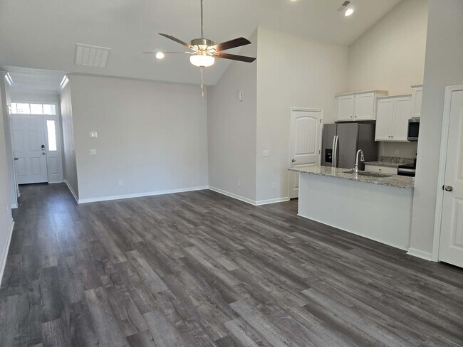 Building Photo - 966 Manitou Cir