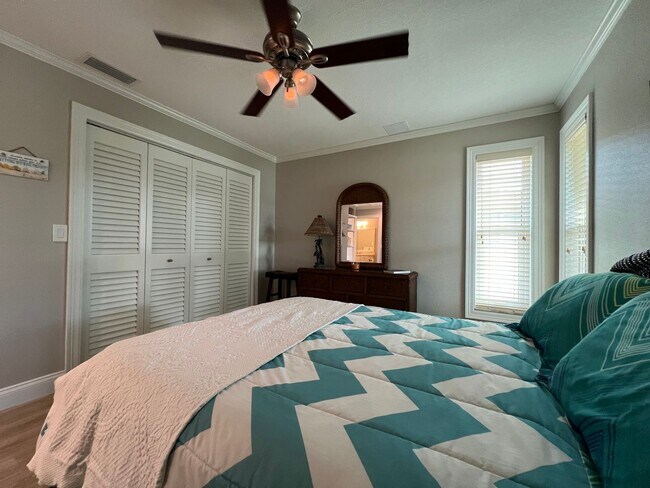 Building Photo - Furnished ** Punta Gorda Isles Vacation Home ** Heated Pool ** Canal / Boat Dock ** $6,500