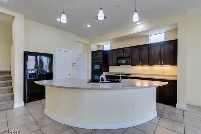 Building Photo - 228 Frapuccino Ave