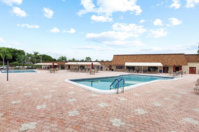 Building Photo - 20 Abbey Ln