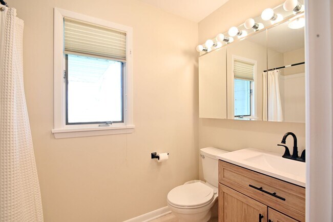 Building Photo - 272 WY-335