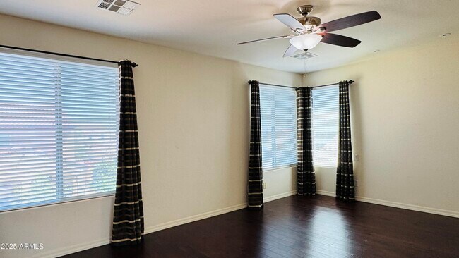Building Photo - 1634 W Pelican Ct
