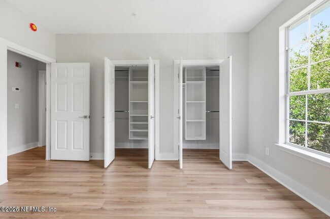 Building Photo - 211 Colima Ct