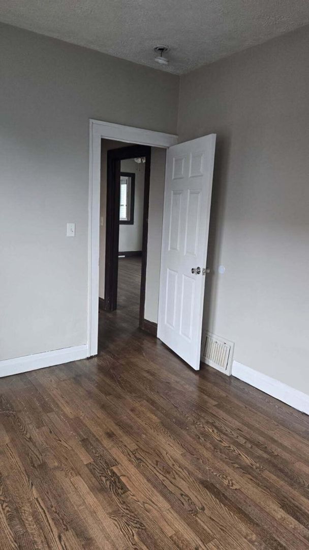 Building Photo - SCHEDULE YOUR APPOINTMENT TODAY & COME SEE...