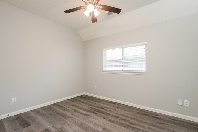 Building Photo - 13406 Lake Passage Ln