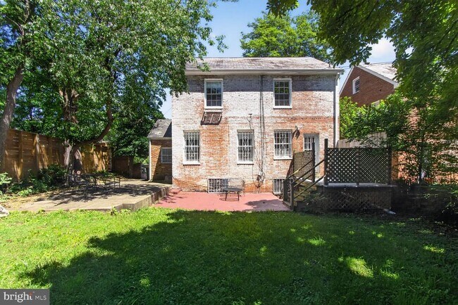 Building Photo - 4712 Piney Branch Rd NW