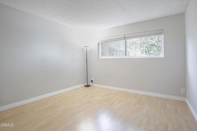 Building Photo - 8577 Rugby Dr